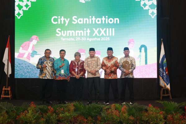 Wakil Bupati Ternate Momentum Ajak Warga Untuk Berkolaborasi Menghadapi Literasi Keuangan, Masyarakat Menabung Perkuat Ekonomi Daerah